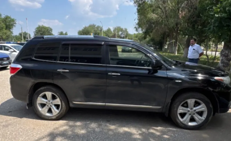 Toyota Highlander 2012 года за 12 000 000 тг. в Актобе фото 4