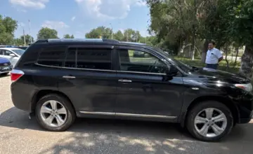 Toyota Highlander 2012 года за 12 000 000 тг. в Актобе фото 4