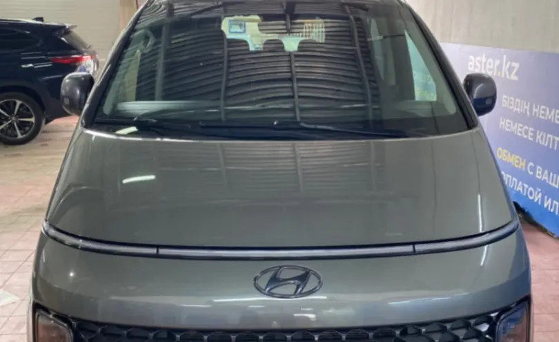 Hyundai Staria 2023 года за 21 000 000 тг. в Астана фото 2