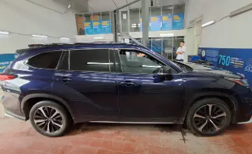 Toyota Highlander 2021 года за 18 000 000 тг. в Астана фото 4