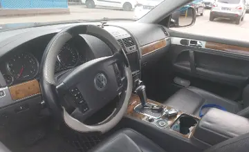 Volkswagen Touareg 2008 года за 6 500 000 тг. в Алматы фото 5