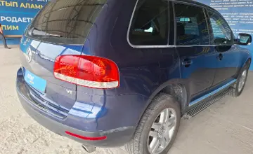 Volkswagen Touareg 2006 года за 5 000 000 тг. в Алматы
