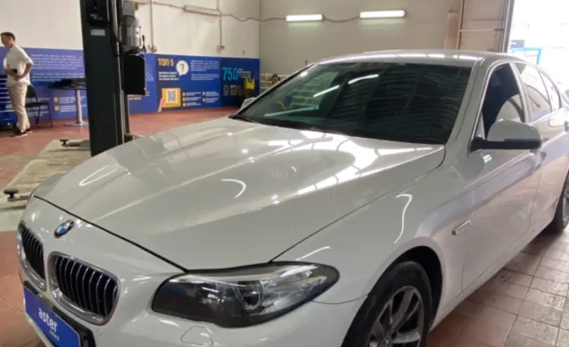 BMW 5 серии 2014 года за 9 500 000 тг. в Астана