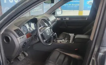 Volkswagen Touareg 2006 года за 4 800 000 тг. в Алматы фото 5