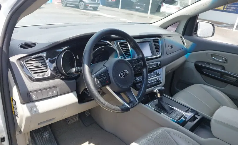 Kia Carnival 2016 года за 11 000 000 тг. в Шымкент фото 5