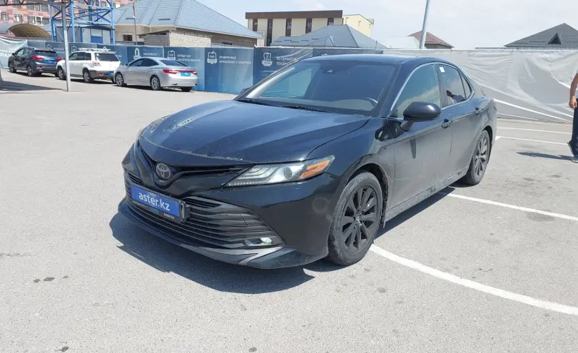 Toyota Camry 2019 года за 11 500 000 тг. в Шымкент