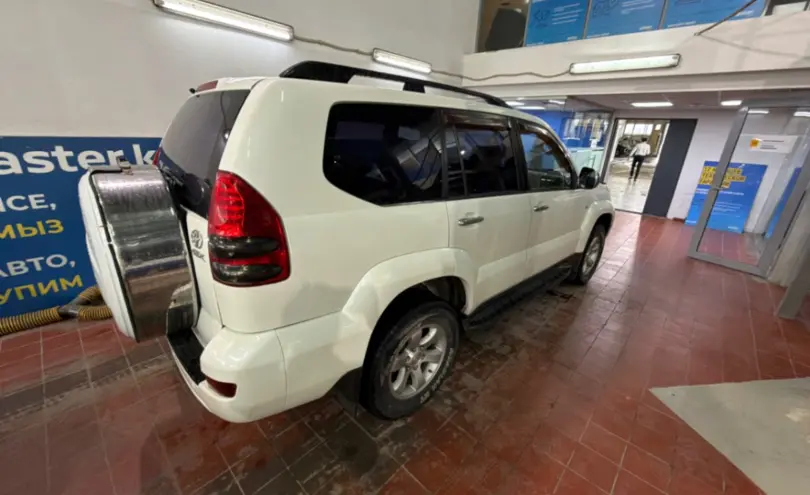 Toyota Land Cruiser Prado 2004 года за 8 000 000 тг. в Астана фото 4