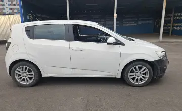 Chevrolet Aveo 2014 года за 2 500 000 тг. в Алматы фото 4