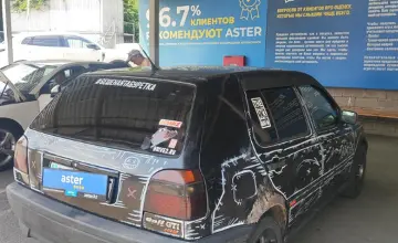 Volkswagen Golf 1995 года за 500 000 тг. в Алматы