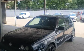 Volkswagen Golf 1995 года за 500 000 тг. в Алматы фото 1