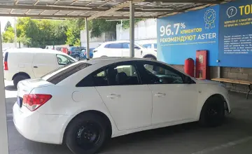 Chevrolet Cruze 2012 года за 1 800 000 тг. в Алматы фото 4