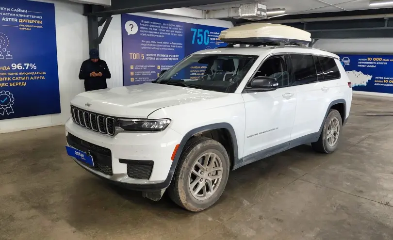 Jeep Grand Cherokee 2023 года за 25 000 000 тг. в Астана