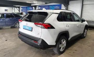 Toyota RAV4 2019 года за 13 000 000 тг. в Астана фото 3