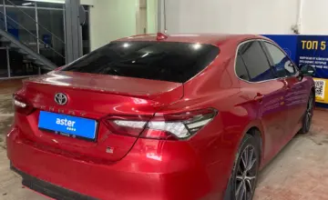 Toyota Camry 2021 года за 14 000 000 тг. в Астана
