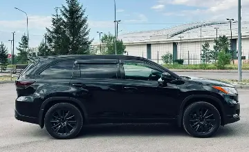 Toyota Highlander 2014 года за 17 000 000 тг. в Караганда фото 4