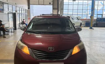 Toyota Sienna 2011 года за 11 000 000 тг. в Караганда фото 2