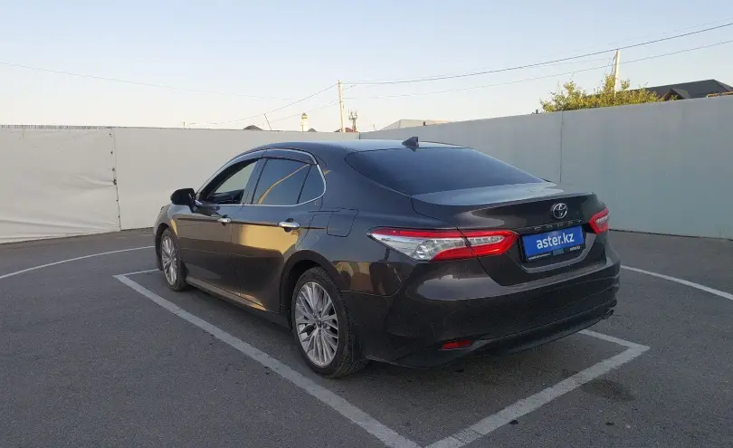 Toyota Camry 2020 года за 14 500 000 тг. в Шымкент фото 4