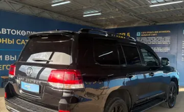 Toyota Land Cruiser 2018 года за 27 000 000 тг. в Алматы