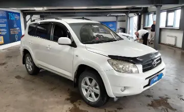 Toyota RAV4 2006 года за 6 500 000 тг. в Астана фото 2