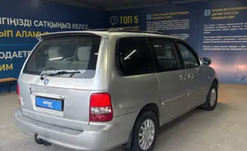 Kia Carnival 2003 года за 1 800 000 тг. в Алматы