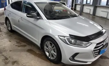 Hyundai Elantra 2018 года за 6 200 000 тг. в Астана фото 2