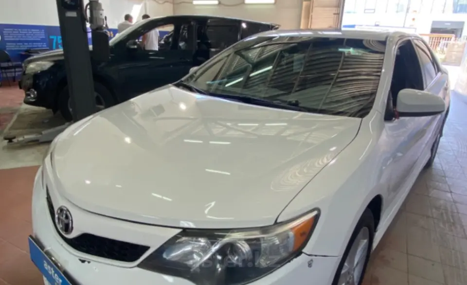 Toyota Camry 2013 года за 8 000 000 тг. в Астана