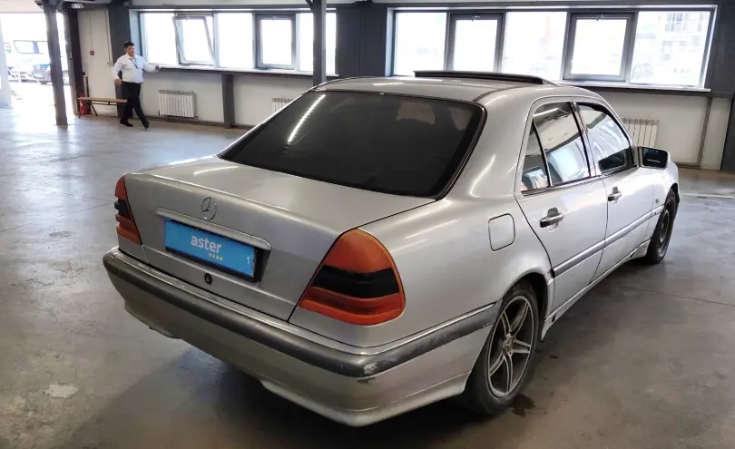 Mercedes-Benz C-Класс 1997 года за 700 000 тг. в Астана фото 3
