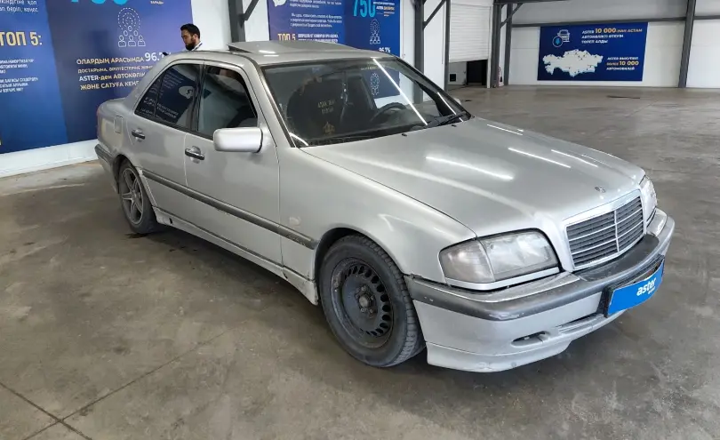 Mercedes-Benz C-Класс 1997 года за 700 000 тг. в Астана фото 2