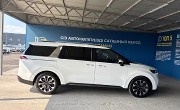 Kia Carnival 2023 года за 19 500 000 тг. в Алматы фото 4