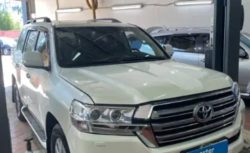 Toyota Land Cruiser 2019 года за 35 000 000 тг. в Астана фото 3