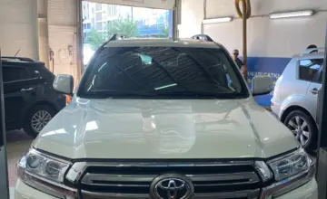 Toyota Land Cruiser 2019 года за 35 000 000 тг. в Астана фото 2