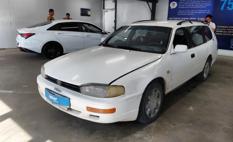 Toyota Camry 1993 года за 1 800 000 тг. в Астана