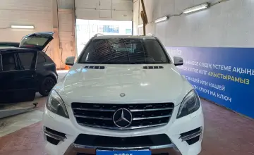 Mercedes-Benz M-Класс 2014 года за 14 000 000 тг. в Астана фото 2
