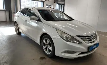 Hyundai Sonata 2011 года за 5 200 000 тг. в Астана фото 2