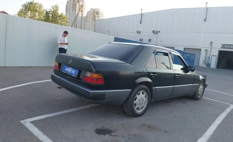 Mercedes-Benz W124 1992 года за 1 800 000 тг. в Шымкент фото 3
