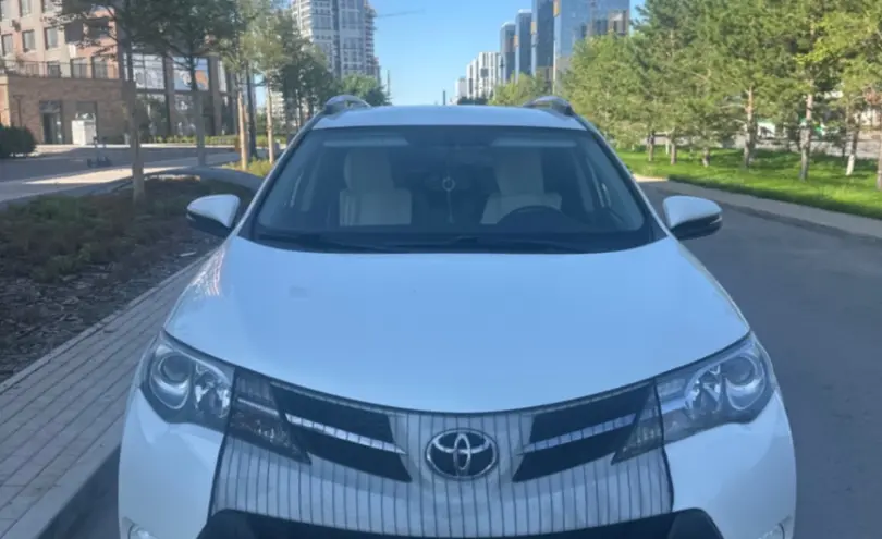 Toyota RAV4 2013 года за 11 000 000 тг. в Астана фото 2