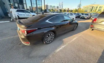 Lexus ES 2019 года за 18 000 000 тг. в Астана фото 4