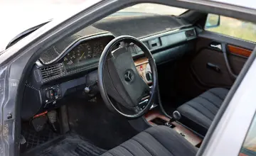 Mercedes-Benz W124 1989 года за 600 000 тг. в Алматы