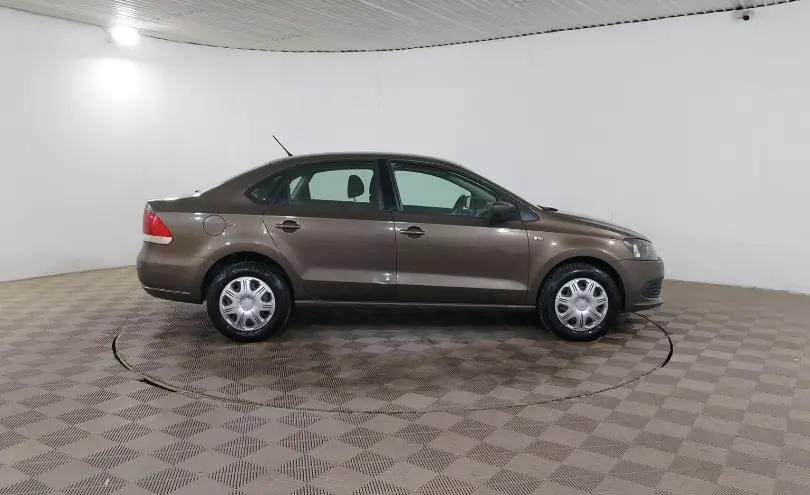 Volkswagen Polo 2015 года за 3 390 000 тг. в Шымкент фото 4