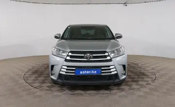 Toyota Highlander 2019 года за 12 100 000 тг. в Шымкент фото 2