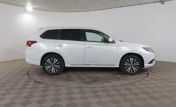 Mitsubishi Outlander 2022 года за 10 500 000 тг. в Шымкент фото 4