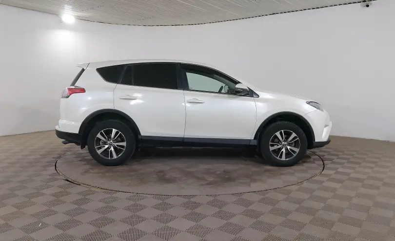 Toyota RAV4 2016 года за 7 250 000 тг. в Шымкент фото 4