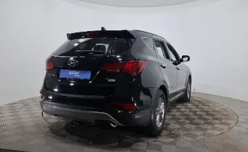 Hyundai Santa Fe 2017 года за 8 190 000 тг. в Астана