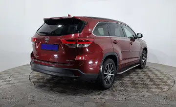 Toyota Highlander 2017 года за 10 990 000 тг. в Астана