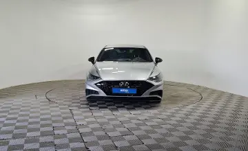 Hyundai Sonata 2020 года за 7 390 000 тг. в Алматы фото 2
