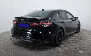 Toyota Camry 2019 года за 10 950 000 тг. в Астана