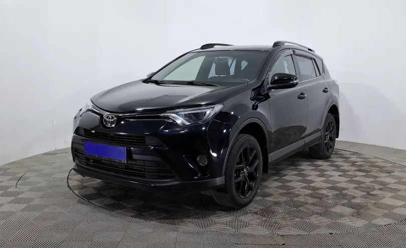 Toyota RAV4 2019 года за 11 650 000 тг. в Астана