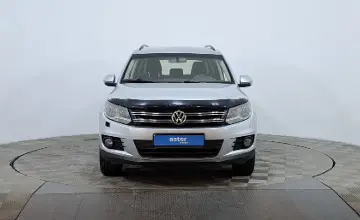 Volkswagen Tiguan 2015 года за 4 790 000 тг. в Астана фото 2