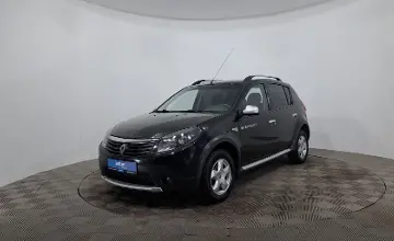 Renault Sandero 2014 года за 3 590 000 тг. в Астана фото 1