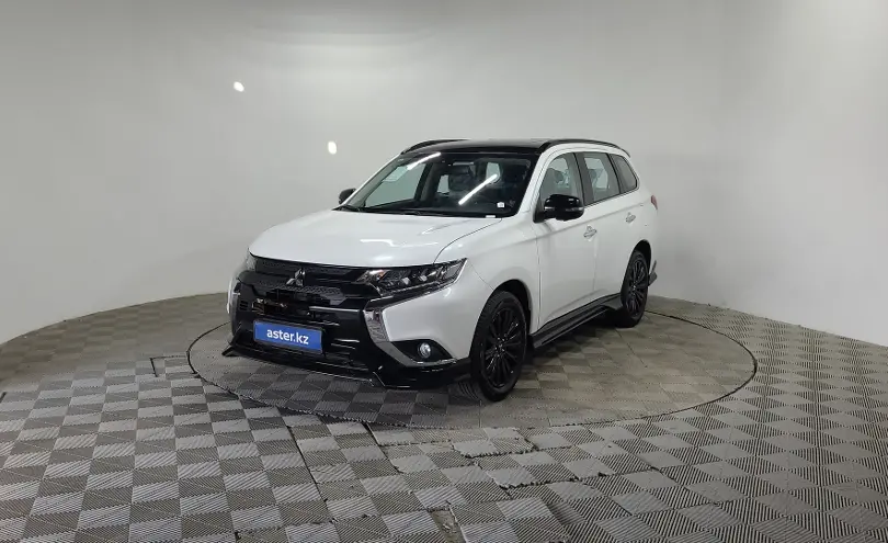 Mitsubishi Outlander 2022 года за 12 500 000 тг. в Алматы